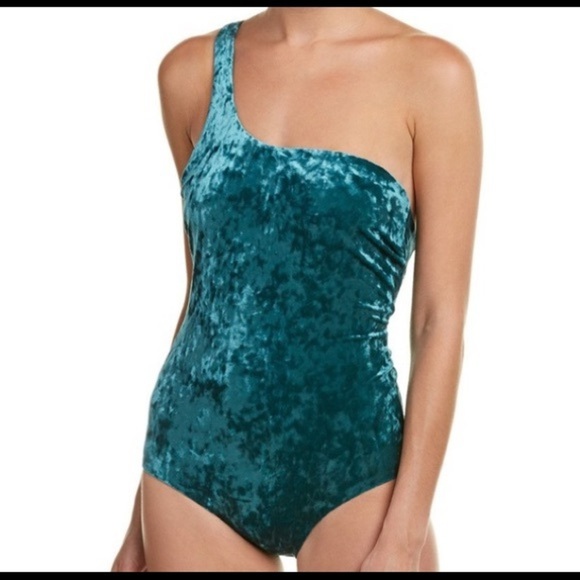 Red carter Velvet asymmetrical one piece features - Picture 7 of 10